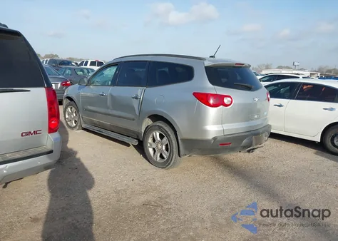 2010 Chevrolet Traverse Ls z USA, uszkodzony, nr VIN 1GNLREED0AS126822